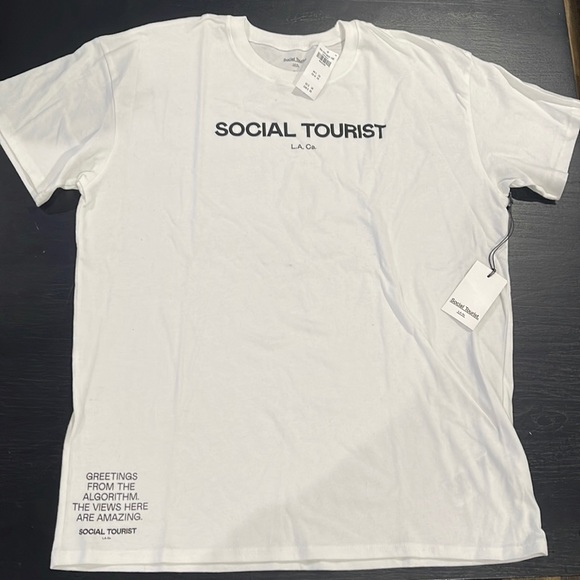 Abercrombie & Fitch Other - Social Tourist LA Mens Tshirt